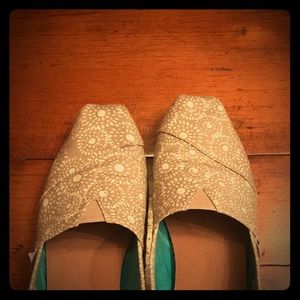 Classic TOMs in Shibori Dots